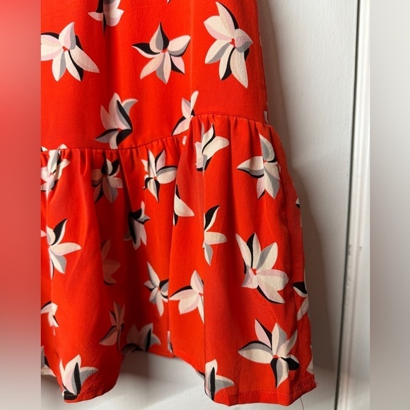 Joie 100% Silk Red Cream Grey Black Floral Mini Ruffle Hem Lightweight Skirt XS - Picture 9 of 12